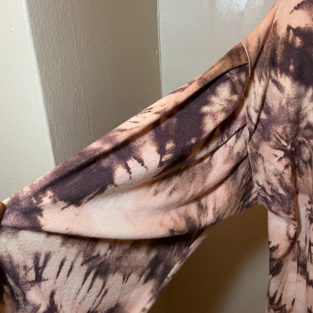 Zac & Rachel Tie-Dye Sweatshirt in Cream and Brown - Picture 5 of 6